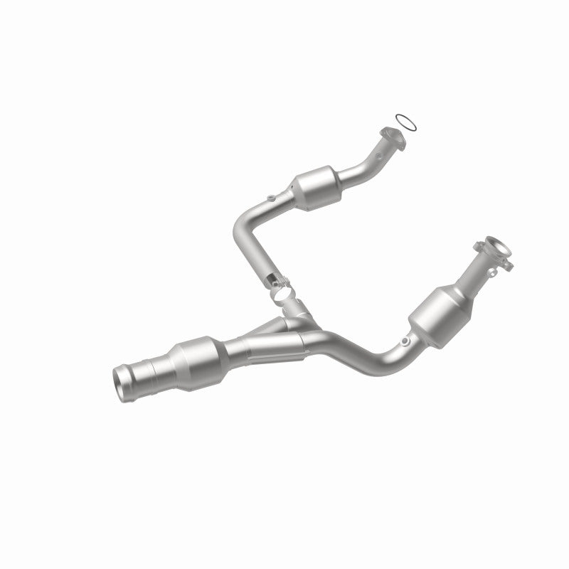 MagnaFlow California Grade CARB Compliant Direct-Fit Catalytic Converter 5582616 360 Degree Image Set