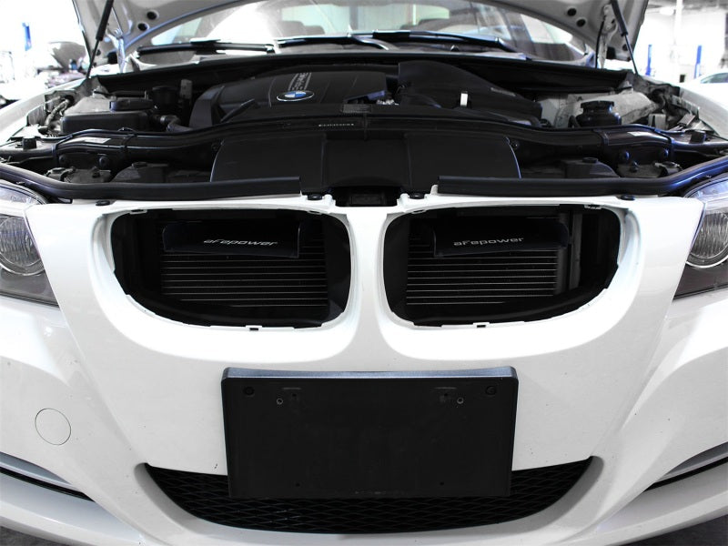 aFe Magnum FORCE Intake System Dynamic Air Scoop BMW 3-Series (E9x) 07-13 54-11478 Photo - Mounted
