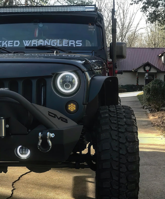 ORACLE Lighting Oracle 07-18 Jeep Wrangler JK Switchback LED Halo Headlights - Amber/White - Switchback 5769-123 5769-123 Photo - lifestyle view