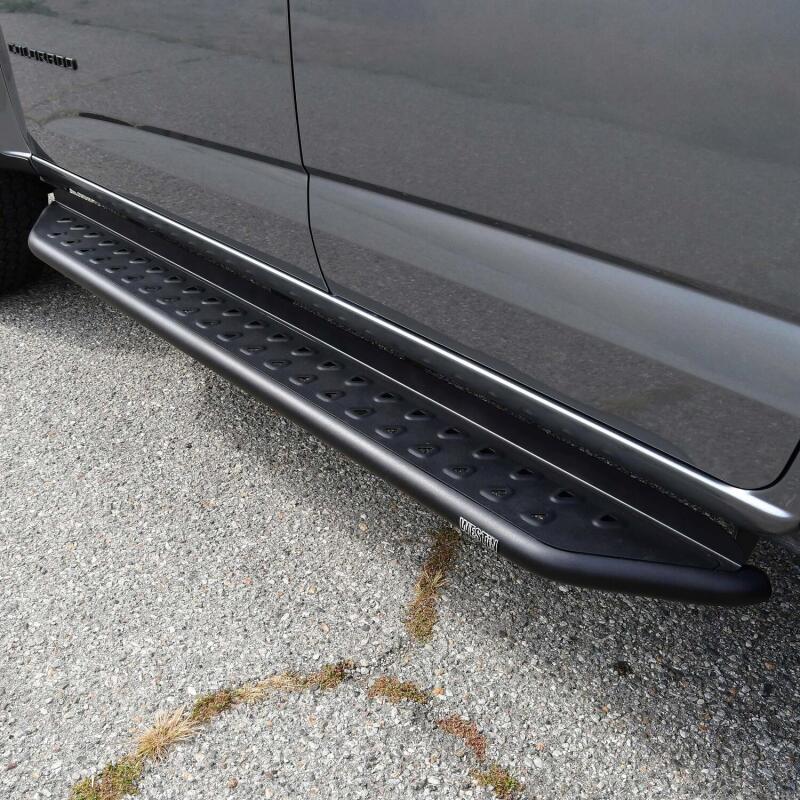 Westin 15-24 GMC Canyon Crew Cab Outlaw Running Boards 28-31015 28-31015 Photo - Mounted