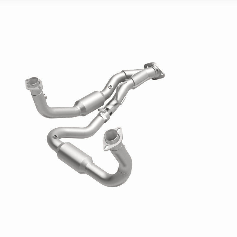 Magnaflow 05-06 Jeep Grand Cherokee 4.7L Direct Fit Catalytic Converter 4651686 4651686 360 Degree Image Set