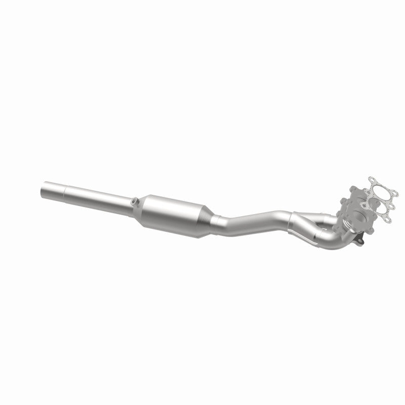 MagnaFlow Volkswagen OEM Grade Federal / EPA Compliant Direct-Fit Catalytic Converter 51393 360 Degree Image Set