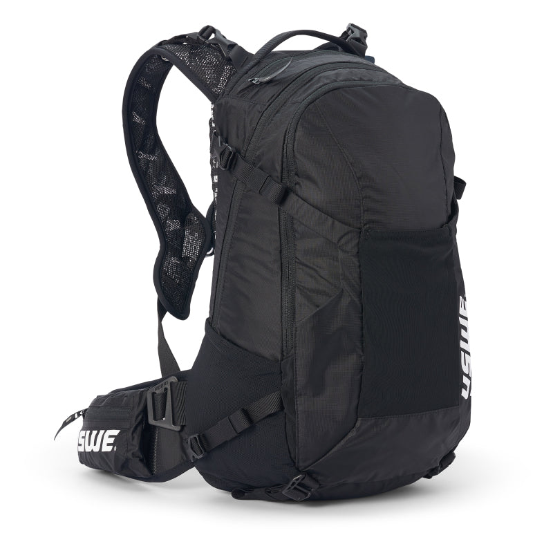 USWE Shred MTB Daypack 16L - Carbon Black 2162701 2162701 Photo - Primary