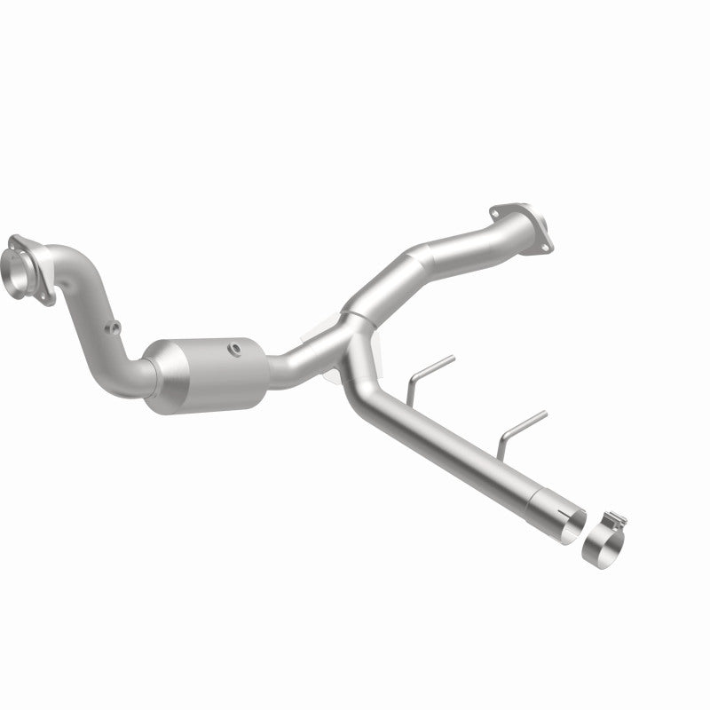 MagnaFlow Ford F-150 OEM Grade Federal / EPA Compliant Direct-Fit Catalytic Converter 21-471 360 Degree Image Set