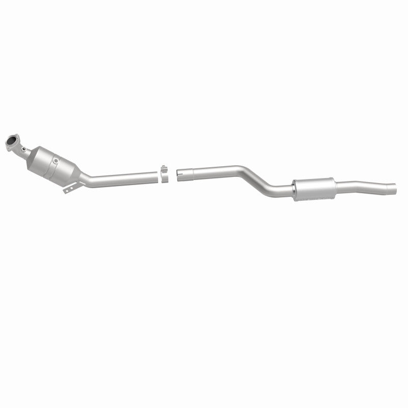 MagnaFlow Mercedes-Benz California Grade CARB Compliant Direct-Fit Catalytic Converter 5561919 360 Degree Image Set