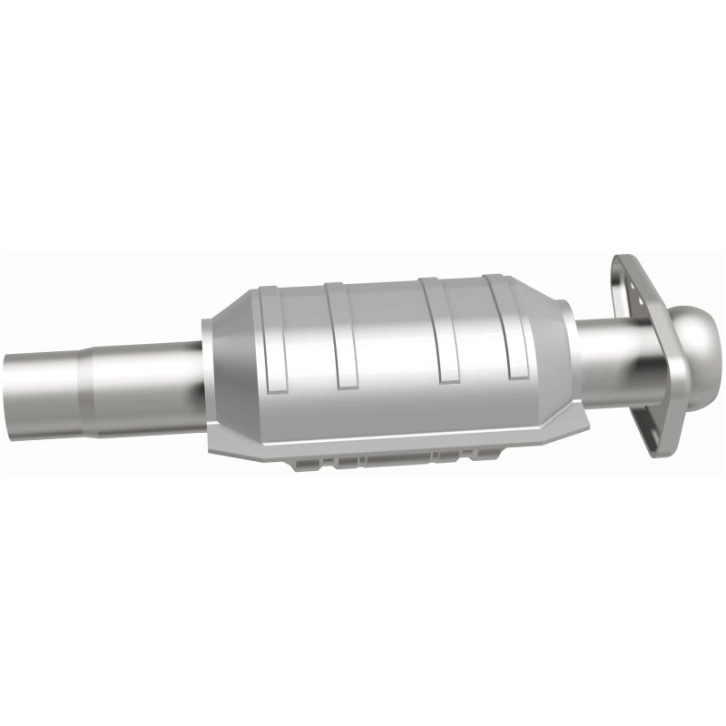 MagnaFlow Standard Grade Federal / EPA Compliant Direct-Fit Catalytic Converter 23496 Photo - out of package