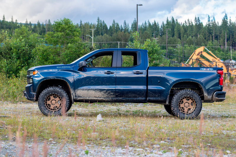 Belltech 2019-2021 Chevrolet Silverado / Sierra 4wd 4in Lift Kit Shocks Only 150212BK 150212BK Photo - lifestyle view