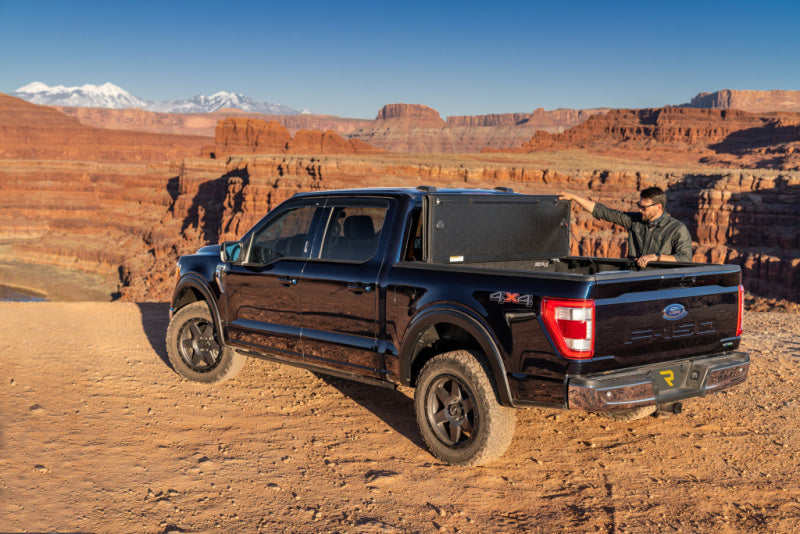 UnderCover 2021+ Ford F-150 Crew Cab 5.5ft Armor Flex Bed Cover Cover AX22029 AX22029 Photo - Mounted