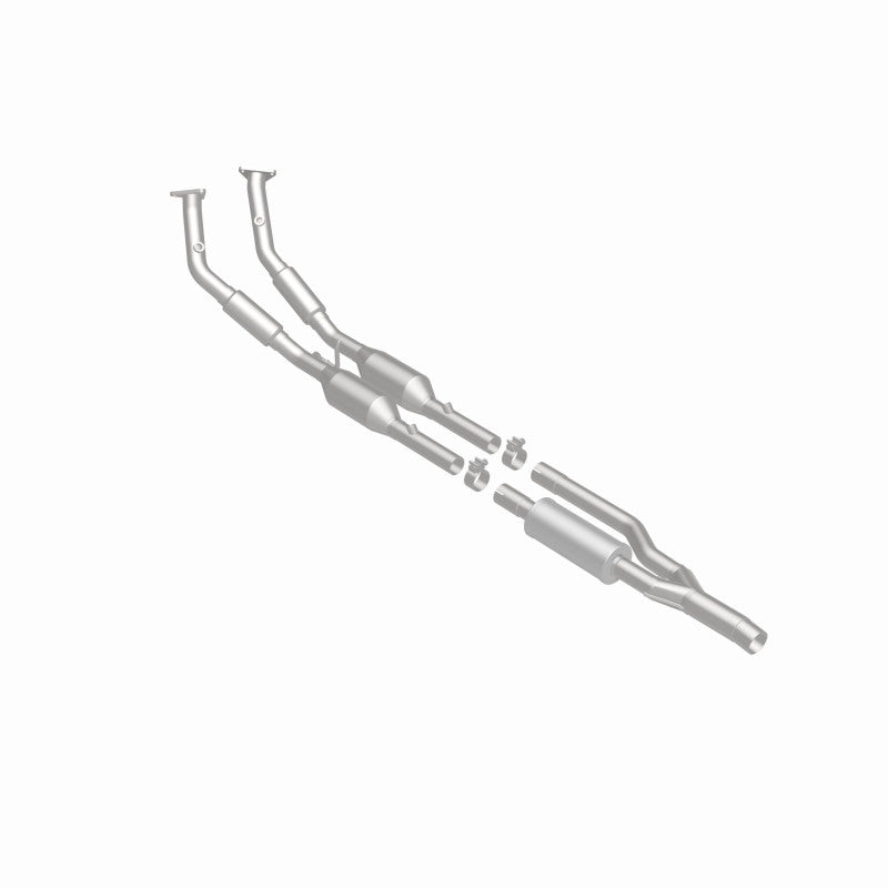 MagnaFlow California Grade CARB Compliant Direct-Fit Catalytic Converter 5461873 360 Degree Image Set