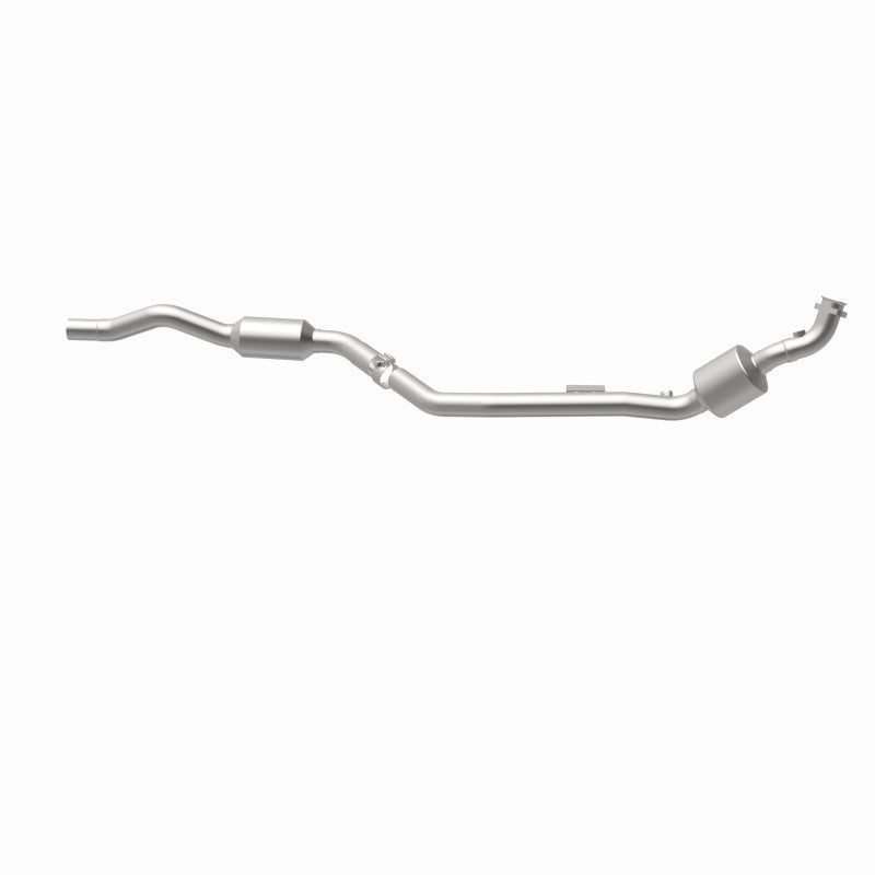 MagnaFlow Mercedes-Benz E350 OEM Grade Federal / EPA Compliant Direct-Fit Catalytic Converter 51645 360 Degree Image Set