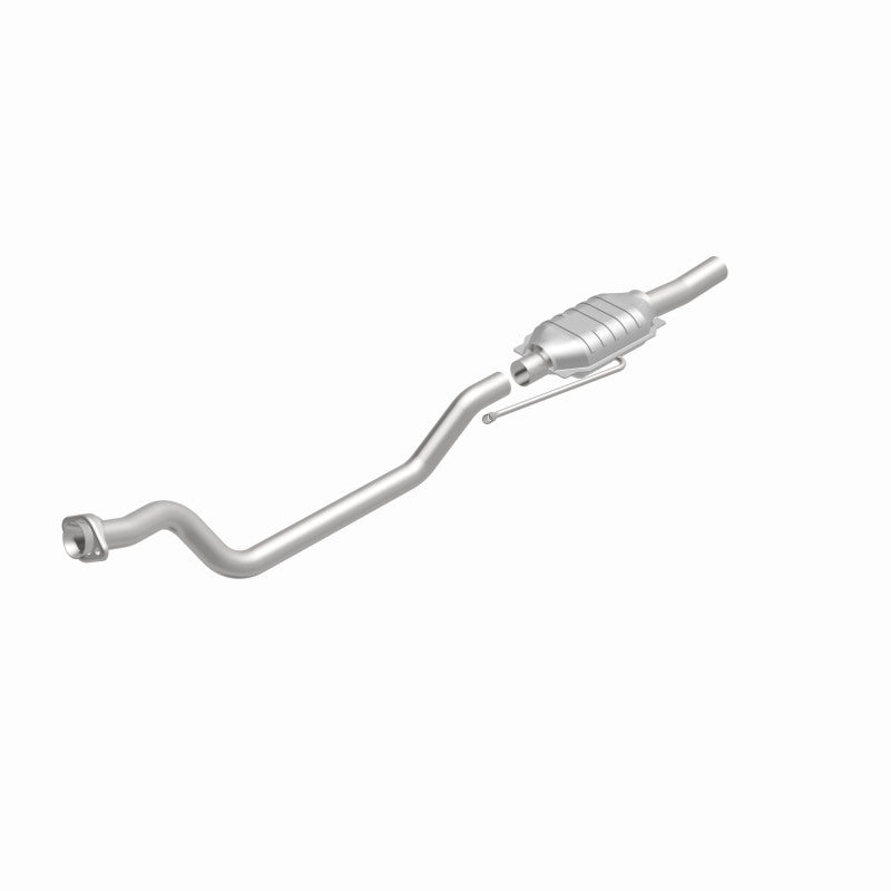 MagnaFlow Ford Standard Grade Federal / EPA Compliant Direct-Fit Catalytic Converter 93301 360 Degree Image Set