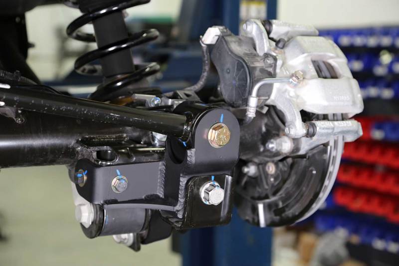 Fabtech 2021+ Ford Bronco 4WD Rear Track Bar Bracket FTS22345 FTS22345 Photo - lifestyle view