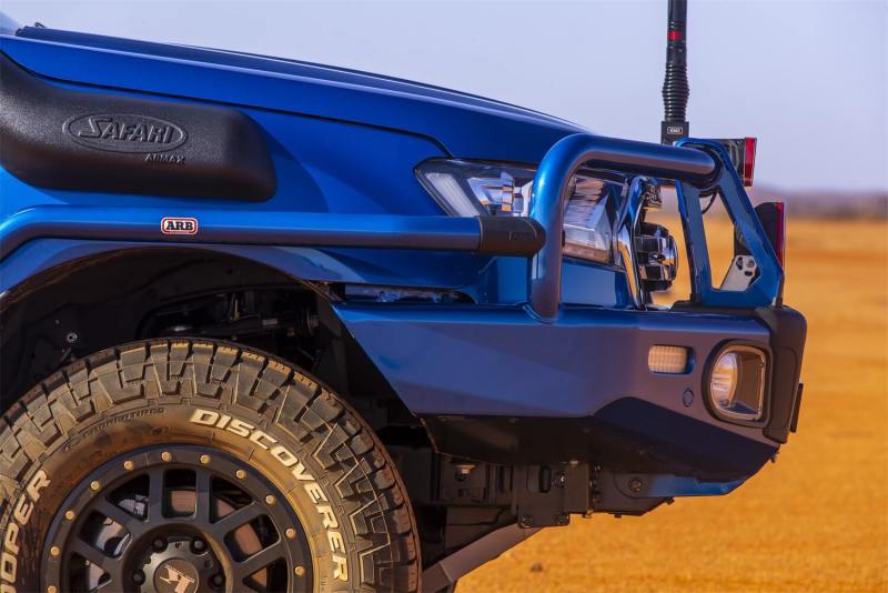ARB Ranger Summit step w/ Return 4440210K2 4440210K2 Photo - lifestyle view