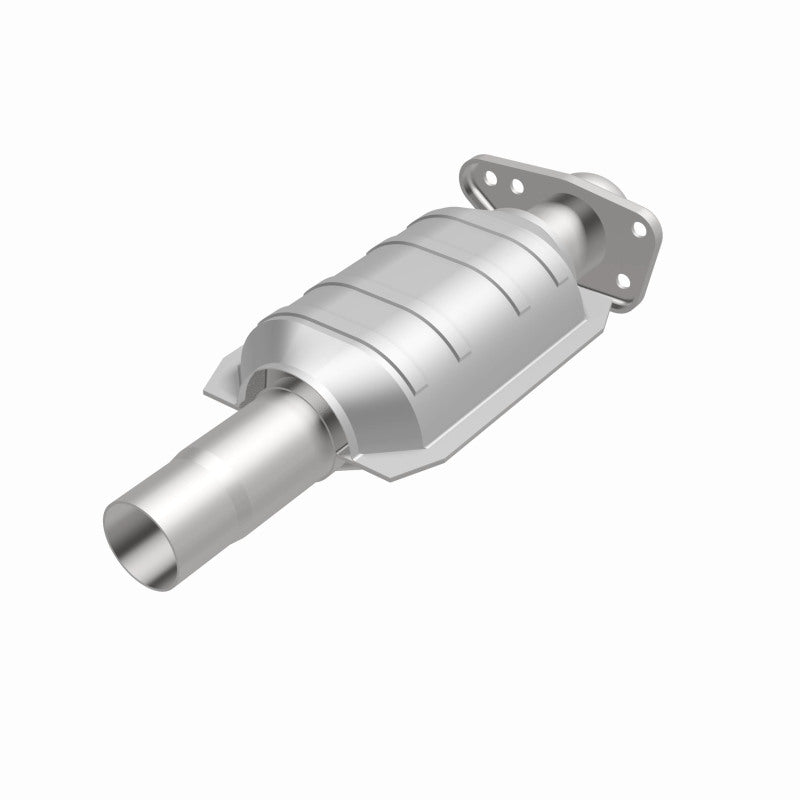 MagnaFlow Standard Grade Federal / EPA Compliant Direct-Fit Catalytic Converter 23496 360 Degree Image Set
