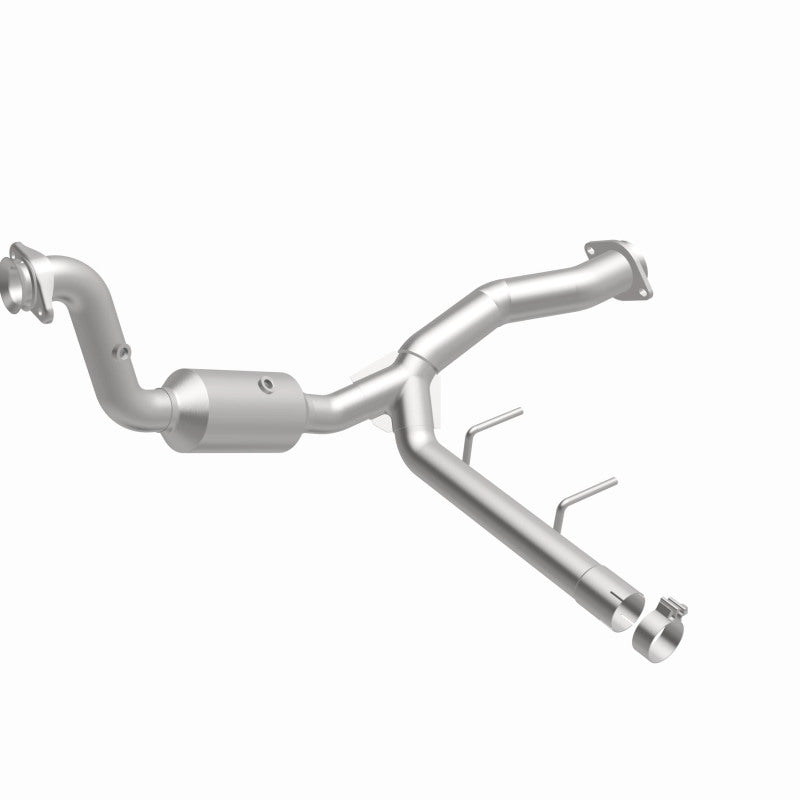 MagnaFlow Ford F-150 OEM Grade Federal / EPA Compliant Direct-Fit Catalytic Converter 21-471 360 Degree Image Set