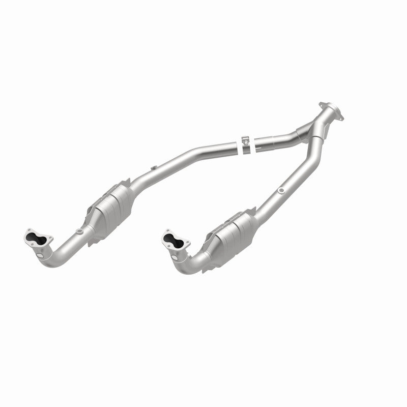 MagnaFlow Land Rover Discovery HM Grade Federal / EPA Compliant Direct-Fit Catalytic Converter 93689 360 Degree Image Set