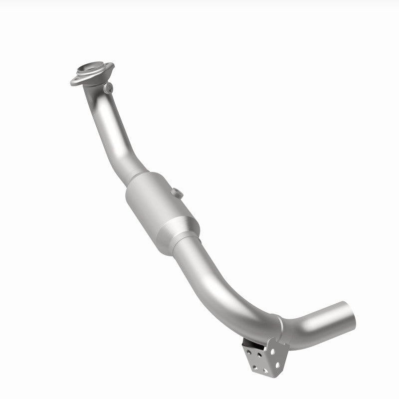 Magnaflow 05-06 Lincoln Navigator 5.4L Direct Fit Catalytic Converter - Passenger Side 4651507 4651507 360 Degree Image Set