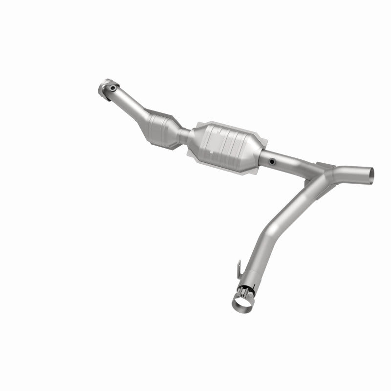 MagnaFlow California Grade CARB Compliant Direct-Fit Catalytic Converter 447126 360 Degree Image Set