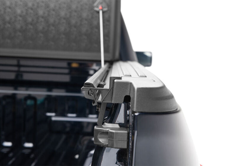 UnderCover 2021+ Ford F-150 Crew Cab 5.5ft Armor Flex Bed Cover Cover AX22029 AX22029 Photo - Close Up