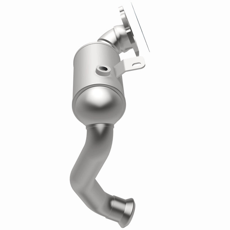 MagnaFlow Chrysler Pacifica OEM Grade Federal / EPA Compliant Direct-Fit Catalytic Converter 21-951 360 Degree Image Set