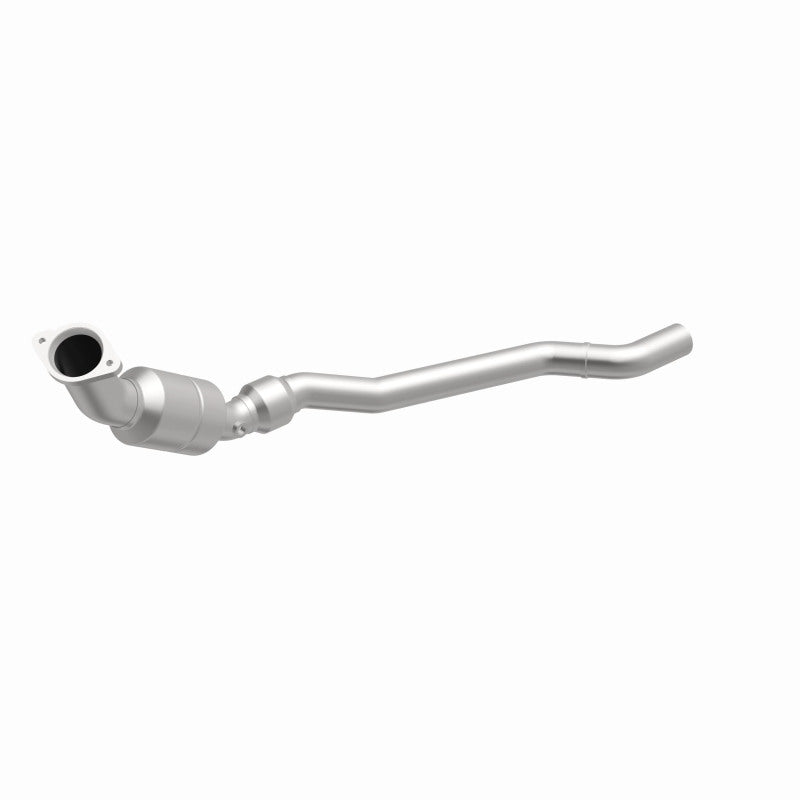 MagnaFlow OEM Grade Federal / EPA Compliant Direct-Fit Catalytic Converter 51585 360 Degree Image Set