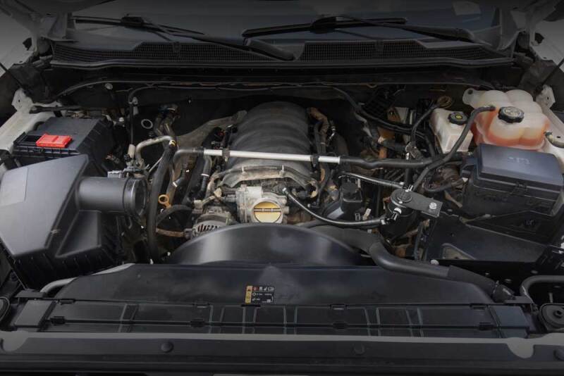 K&N Engineering K&N 20-23 GM 2500/3500 6.6L Oil Separator Catch Can 81-0812 81-0812 Photo - Mounted