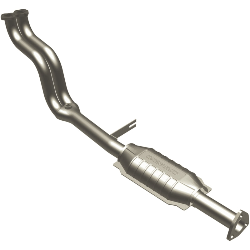 MagnaFlow Alfa Romeo Spider Standard Grade Federal / EPA Compliant Direct-Fit Catalytic Converter 23511 Photo - Primary