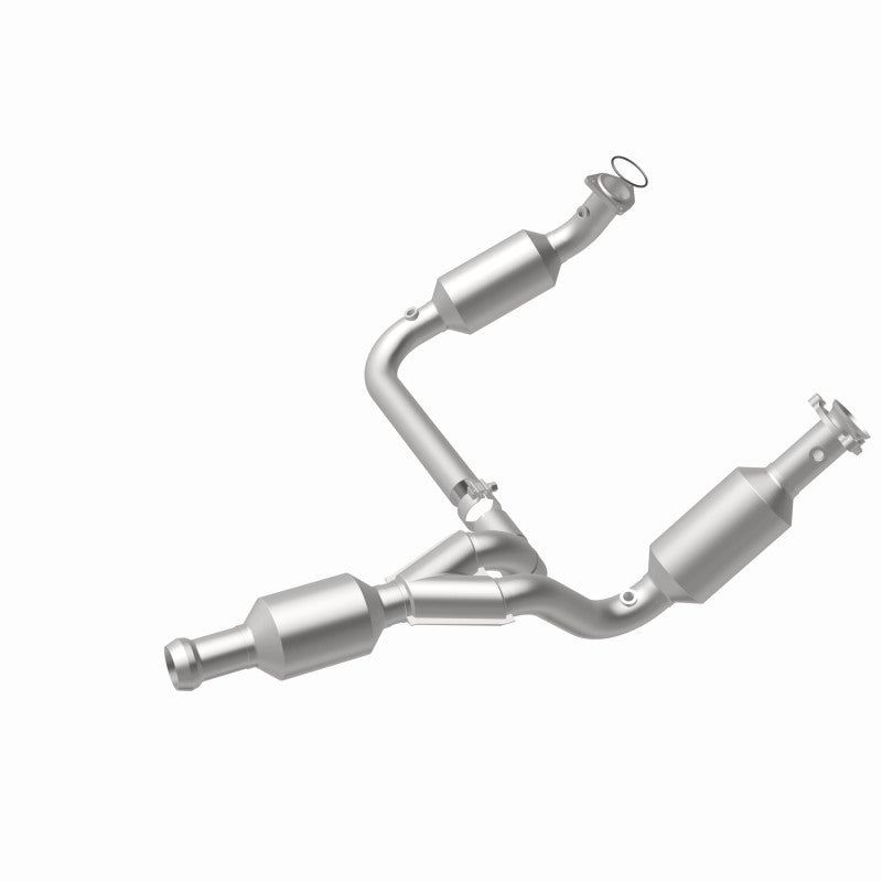 MagnaFlow California Grade CARB Compliant Direct-Fit Catalytic Converter 5582578 360 Degree Image Set