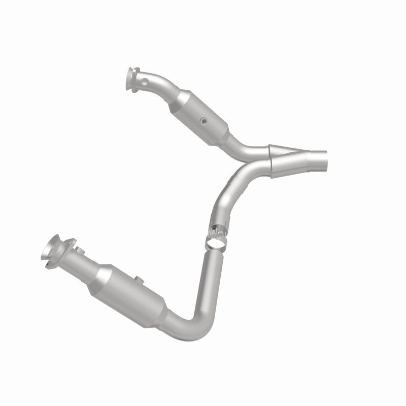 MagnaFlow Dodge Ram 1500 California Grade CARB Compliant Direct-Fit Catalytic Converter 5451664 360 Degree Image Set