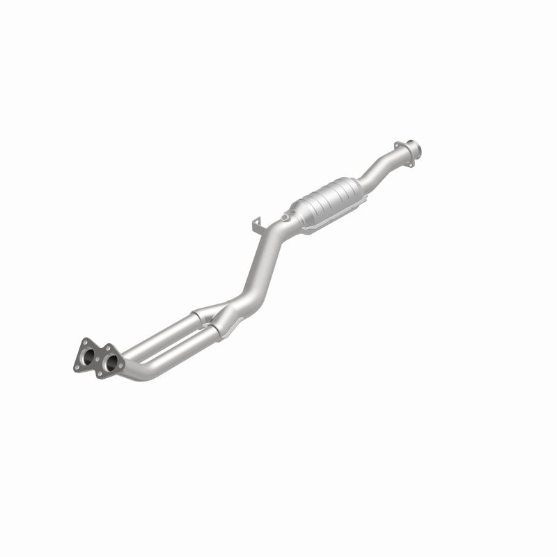 MagnaFlow BMW Standard Grade Federal / EPA Compliant Direct-Fit Catalytic Converter 93684 360 Degree Image Set