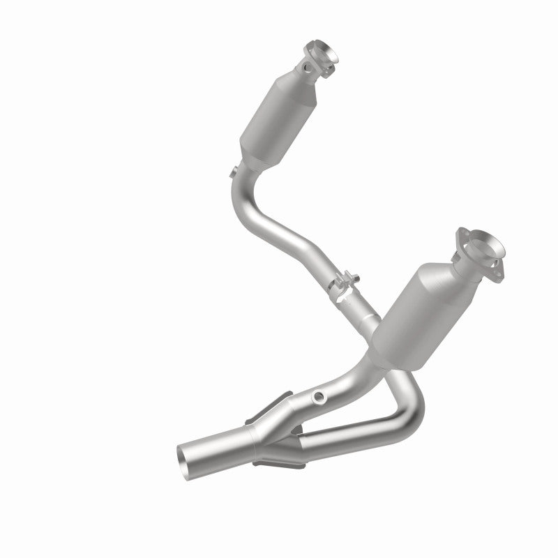 Magnaflow 2004 Dodge Dakota 3.7L Direct Fit Catalytic Converter 4651657 4651657 360 Degree Image Set