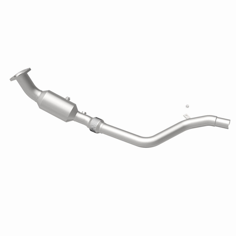 MagnaFlow California Grade CARB Compliant Direct-Fit Catalytic Converter 5461140 360 Degree Image Set