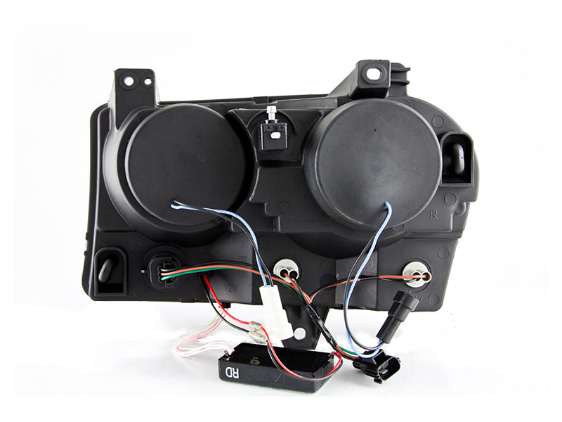 Anzo 2005-2010 Chrysler 300 Projector Headlights w/ Halo Black 121152 Photo - Unmounted