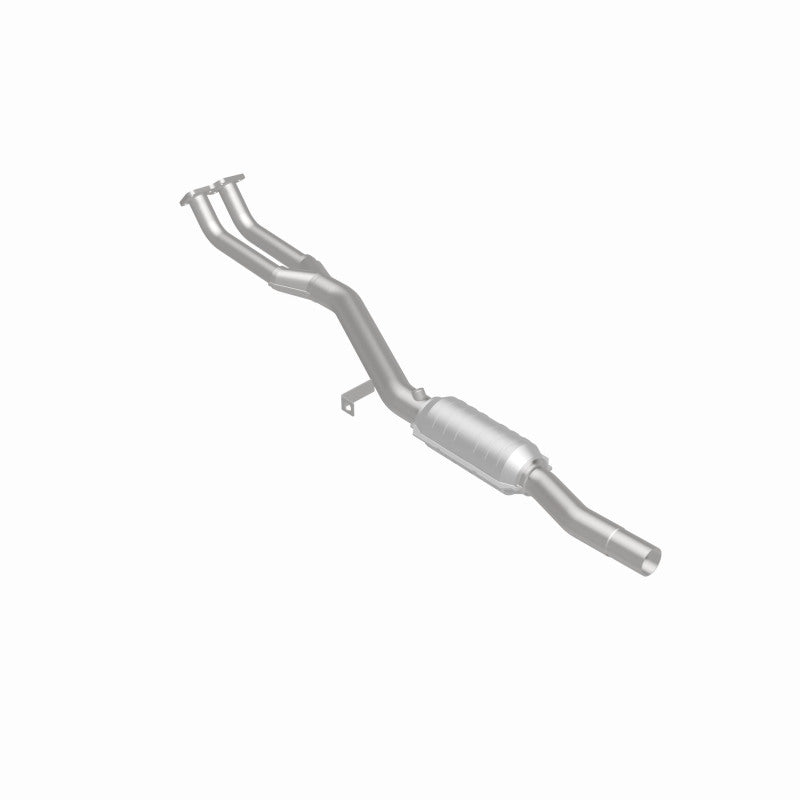 MagnaFlow BMW Standard Grade Federal / EPA Compliant Direct-Fit Catalytic Converter 93685 360 Degree Image Set