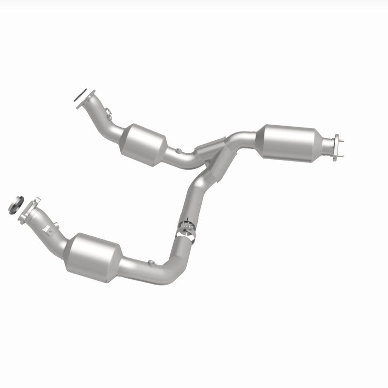 Magnaflow 2021 Chevrolet Express 2500 4.3L Underbody Direct-Fit Catalytic Converter 280429 280429 360 Degree Image Set