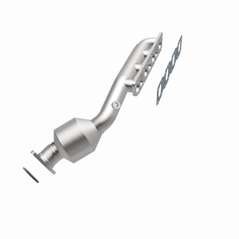 MagnaFlow Infiniti OEM Grade Federal / EPA Compliant Manifold Catalytic Converter 52424 360 Degree Image Set