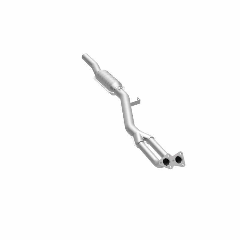 MagnaFlow BMW Standard Grade Federal / EPA Compliant Direct-Fit Catalytic Converter 93685 360 Degree Image Set