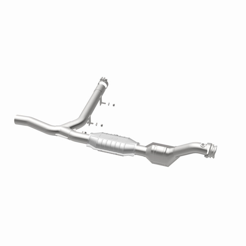 MagnaFlow Ford HM Grade Federal / EPA Compliant Direct-Fit Catalytic Converter 93323 360 Degree Image Set