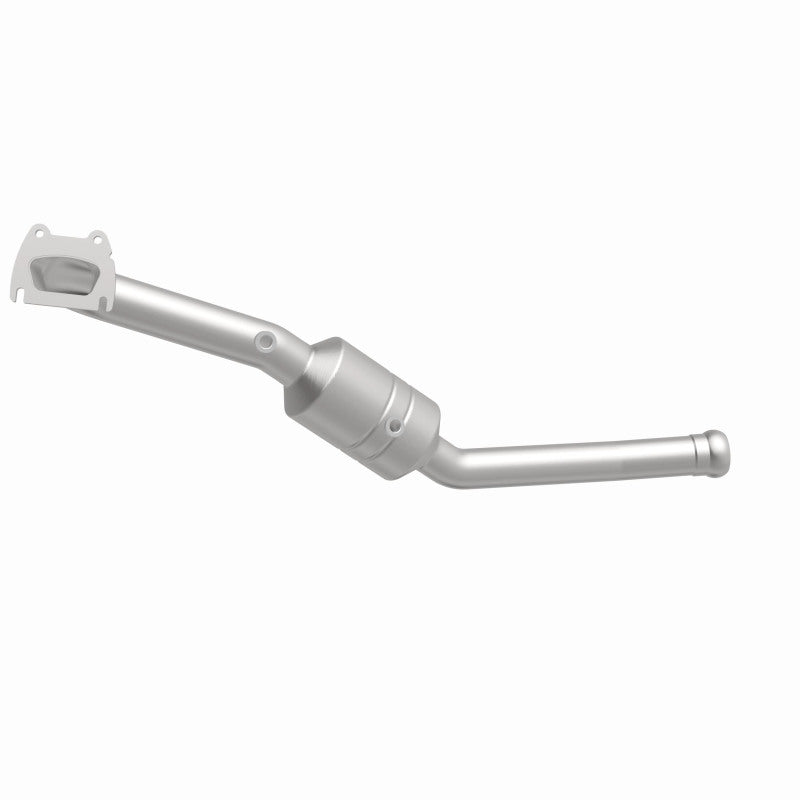 MagnaFlow California Grade CARB Compliant Direct-Fit Catalytic Converter 5551737 360 Degree Image Set
