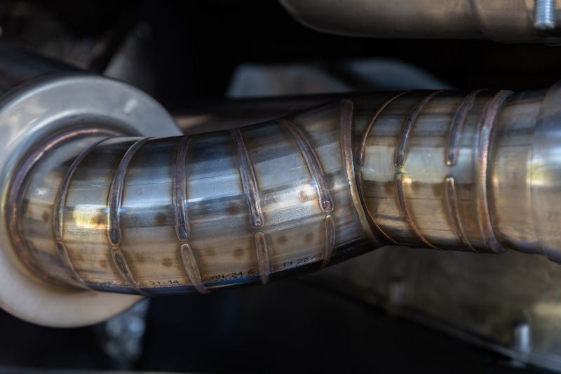 MBRP 20-24 Chevrolet Corvette C8 3in Active Cat Back Quad Split Rear Exit Exhaust w/ AFM Sims S70413CF S70413CF Photo - Close Up