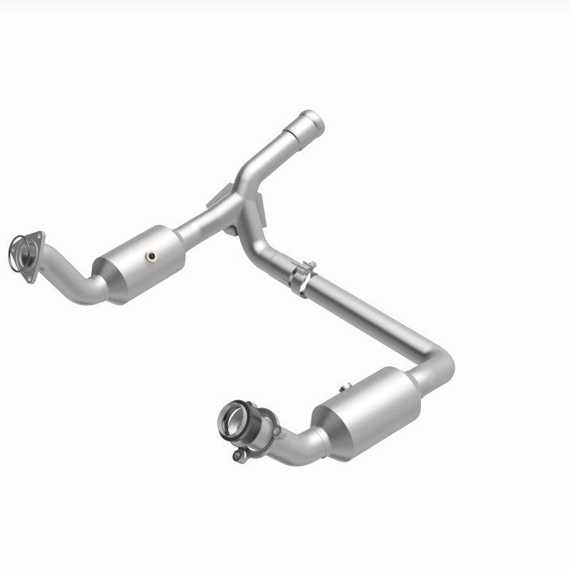 Magnaflow 19-20 GMC Sierra 1500 Single Underbody 4.3L/5.3L Direct Fit Catalytic Converter 280656 280656 360 Degree Image Set