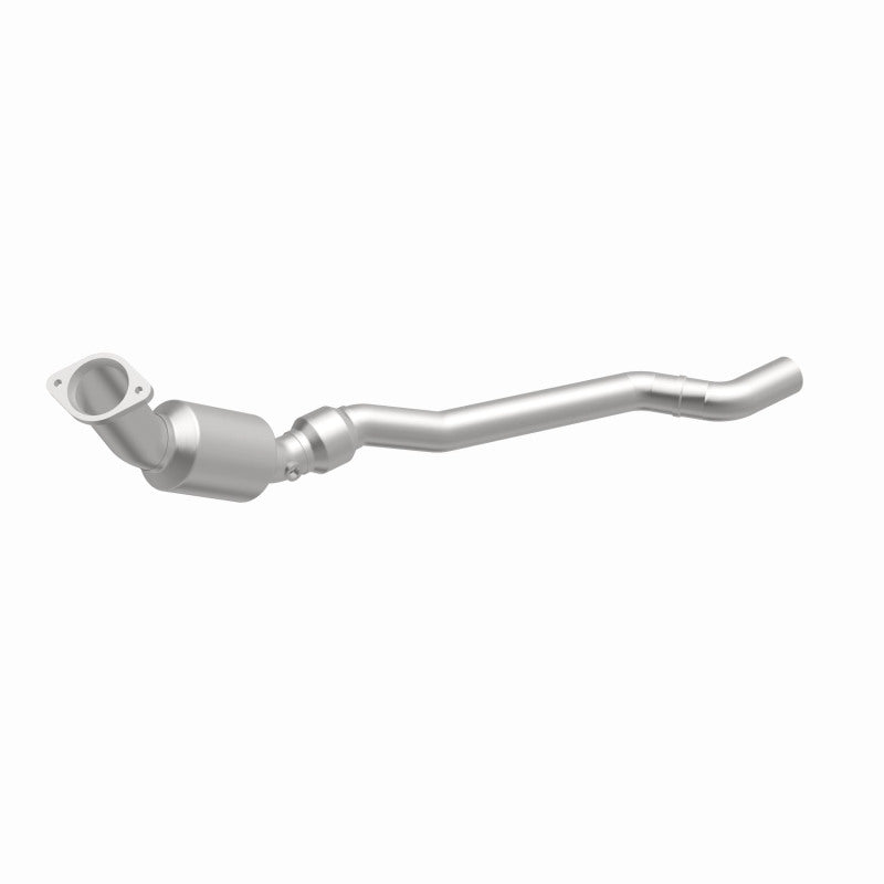 MagnaFlow California Grade CARB Compliant Direct-Fit Catalytic Converter 5561585 360 Degree Image Set