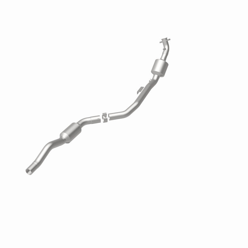 MagnaFlow Mercedes-Benz E350 OEM Grade Federal / EPA Compliant Direct-Fit Catalytic Converter 51645 360 Degree Image Set