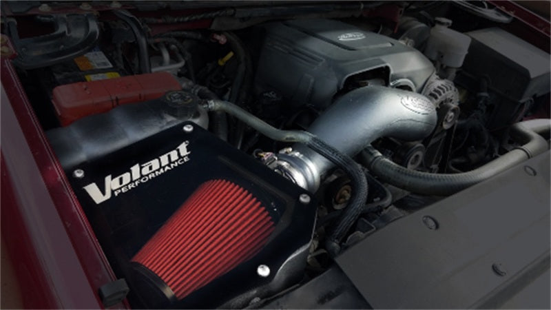 Volant 01-06 Cadillac Escalade 6.0 V8 Pro5 Closed Box Air Intake System 15153 Photo - Mounted