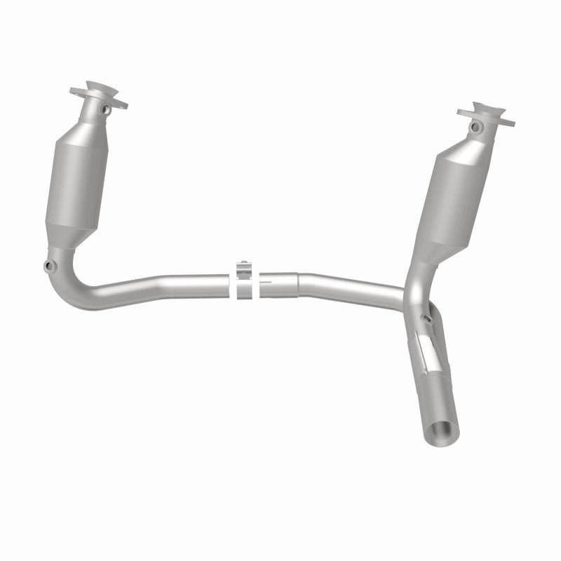 Magnaflow 2004 Dodge Dakota 3.7L Direct Fit Catalytic Converter 4651657 4651657 360 Degree Image Set