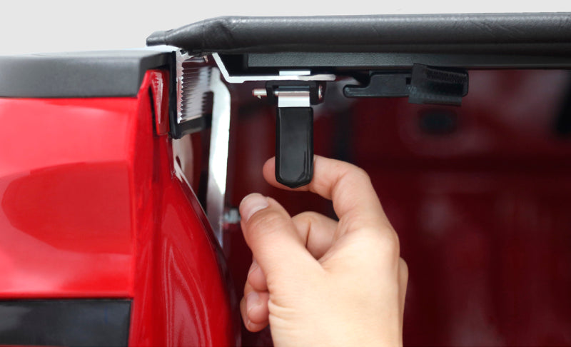 Access Tonnosport 2022+ Toyota Tundra 6ft 6in Bed (w/deck rail) Roll-Up Cover 22050329 22050329 Photo - Close Up
