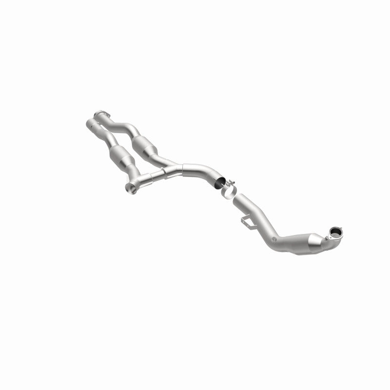 MagnaFlow Mercedes-Benz HM Grade Federal / EPA Compliant Direct-Fit Catalytic Converter 24334 360 Degree Image Set