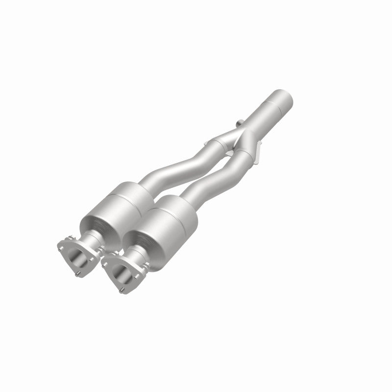 MagnaFlow Audi TT Quattro OEM Grade Federal / EPA Compliant Direct-Fit Catalytic Converter 51123 360 Degree Image Set