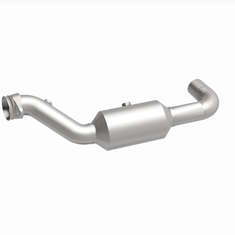 Magnaflow 18-21 Ford Expedition Left Underbody 3.5L Direct Fit Catalytic Converter 280218 280218 360 Degree Image Set
