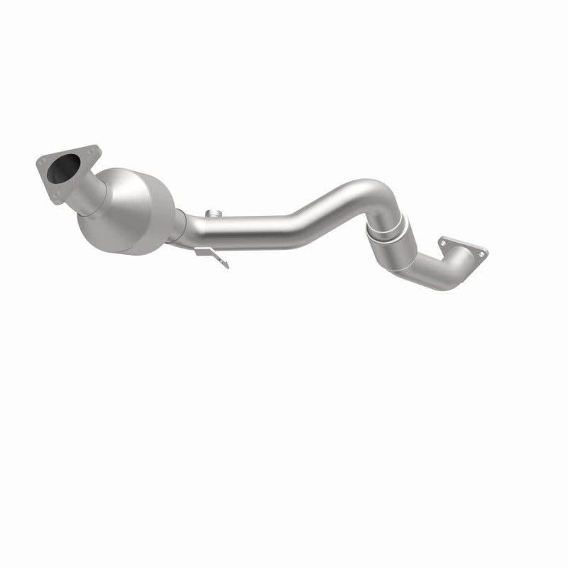 MagnaFlow OEM Grade Federal / EPA Compliant Direct-Fit Catalytic Converter 51943 360 Degree Image Set